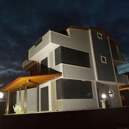 Luxurious Triplex Summer House - Brand New In Beautiful Dikili