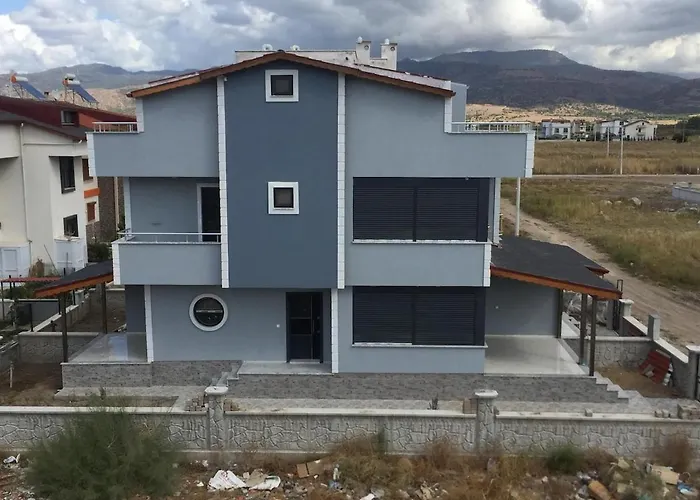 Luxurious Triplex Summer House - Brand New In Beautiful * 迪基利