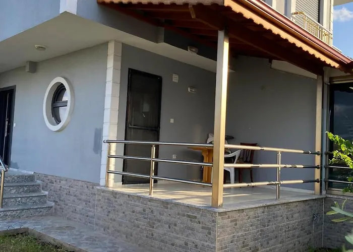 Luxurious Triplex Summer House - Brand New In Beautiful