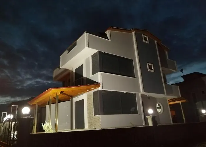 Luxurious Triplex Summer House - Brand New In Beautiful 迪基利